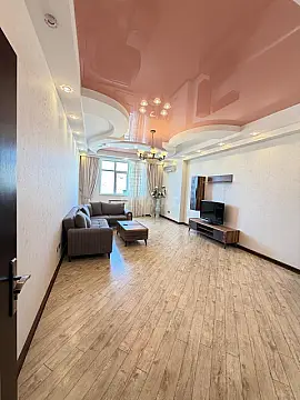Kirayə verilir 7 otaqlı mənzil 260 m² — Bakı, Nəsimi 7 otaq 260.00 m²