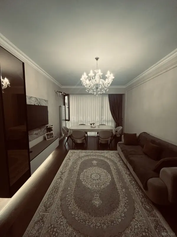 Satılır 2 otaqlı mənzil 68 m²