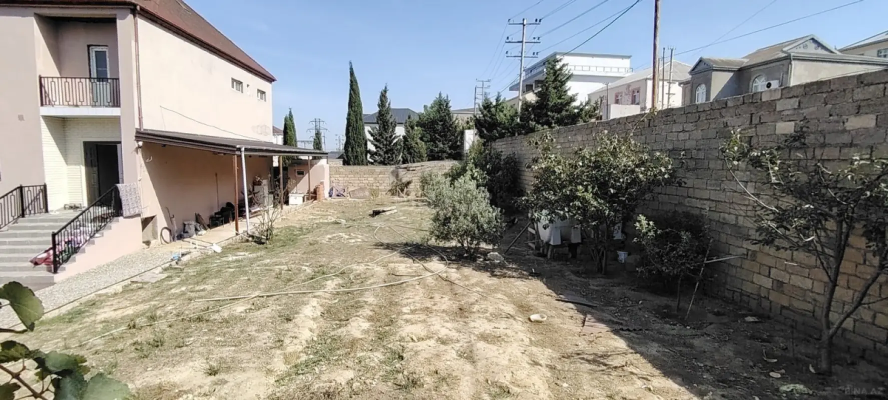 Kirayə verilir torpaq sahəsi 4 m²