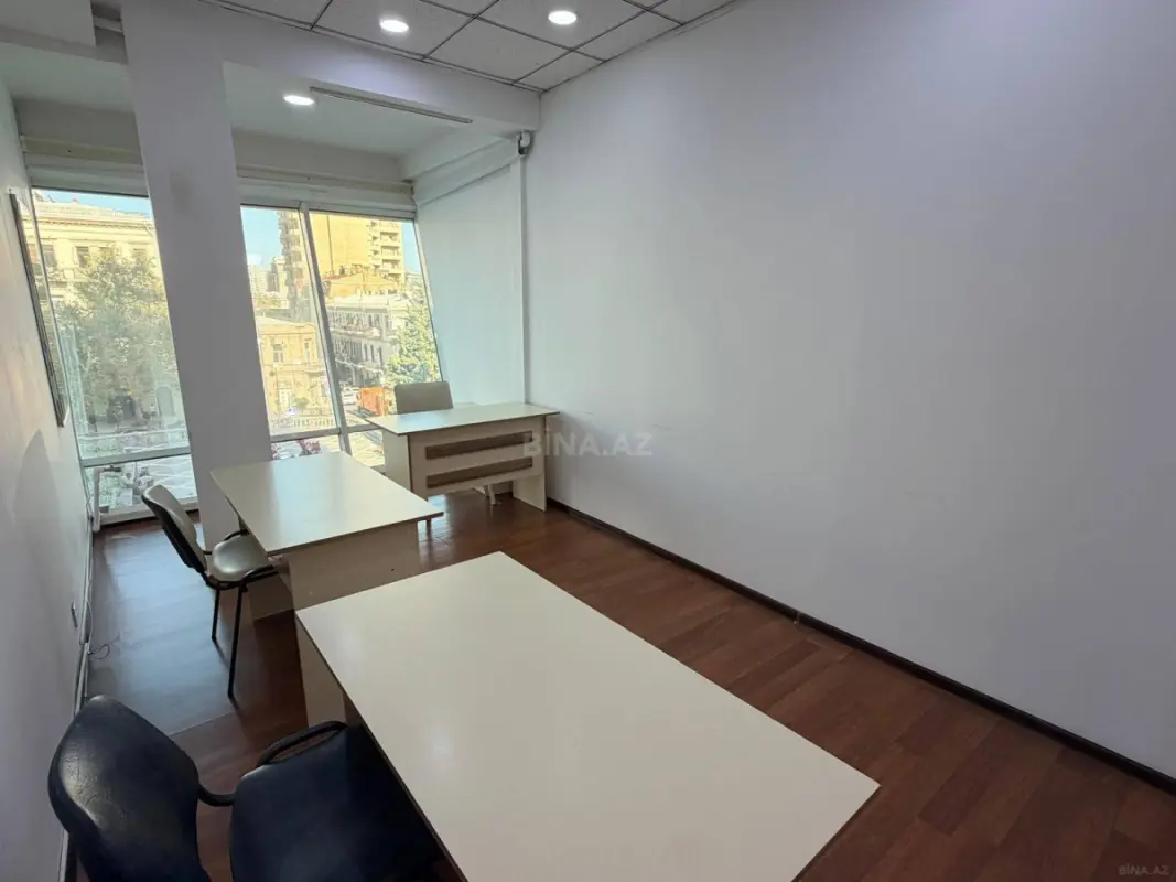 Kirayə verilir 1 otaqlı ofis 18 m²