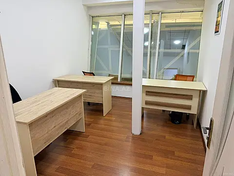 Kirayə verilir 1 otaqlı ofis 14 m² — Bakı, Sahil qəs. 1 otaq 14.00 m²