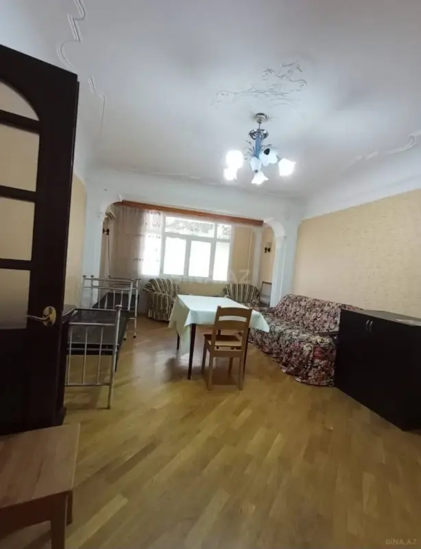 Kirayə verilir 3 otaqlı mənzil 90 m²