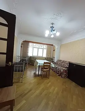 Kirayə verilir 3 otaqlı mənzil 90 m² — Bakı 3 otaq 90.00 m²
