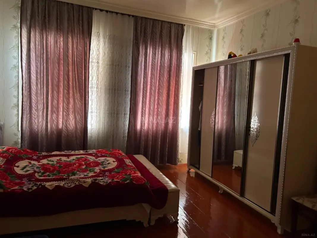 Satılır 5 otaqlı həyət evi 170 m²