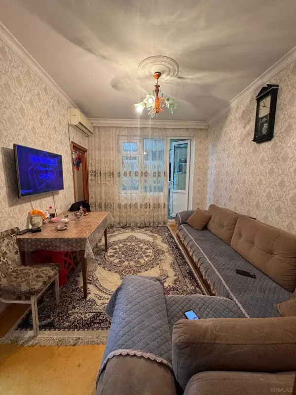 Kirayə verilir 2 otaqlı mənzil 45 m²