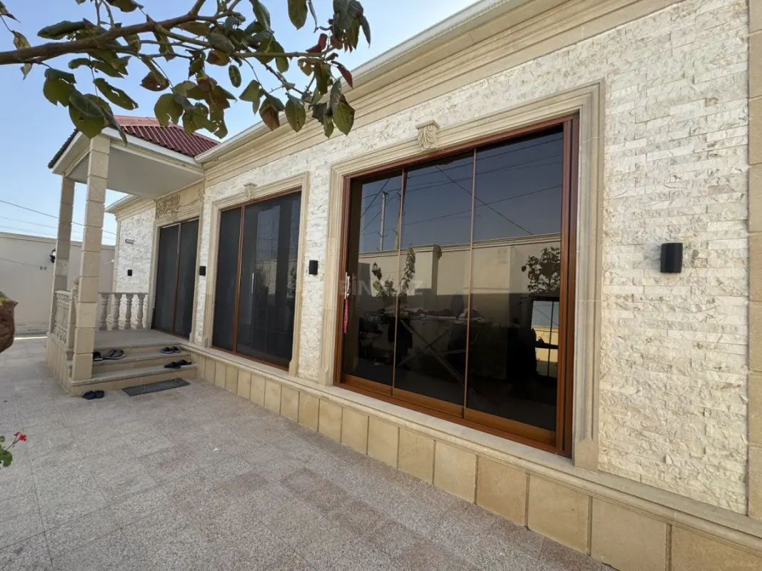 Satılır 5 otaqlı həyət evi 130 m²