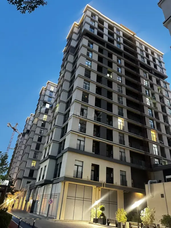 Kirayə verilir 2 otaqlı mənzil 67 m²