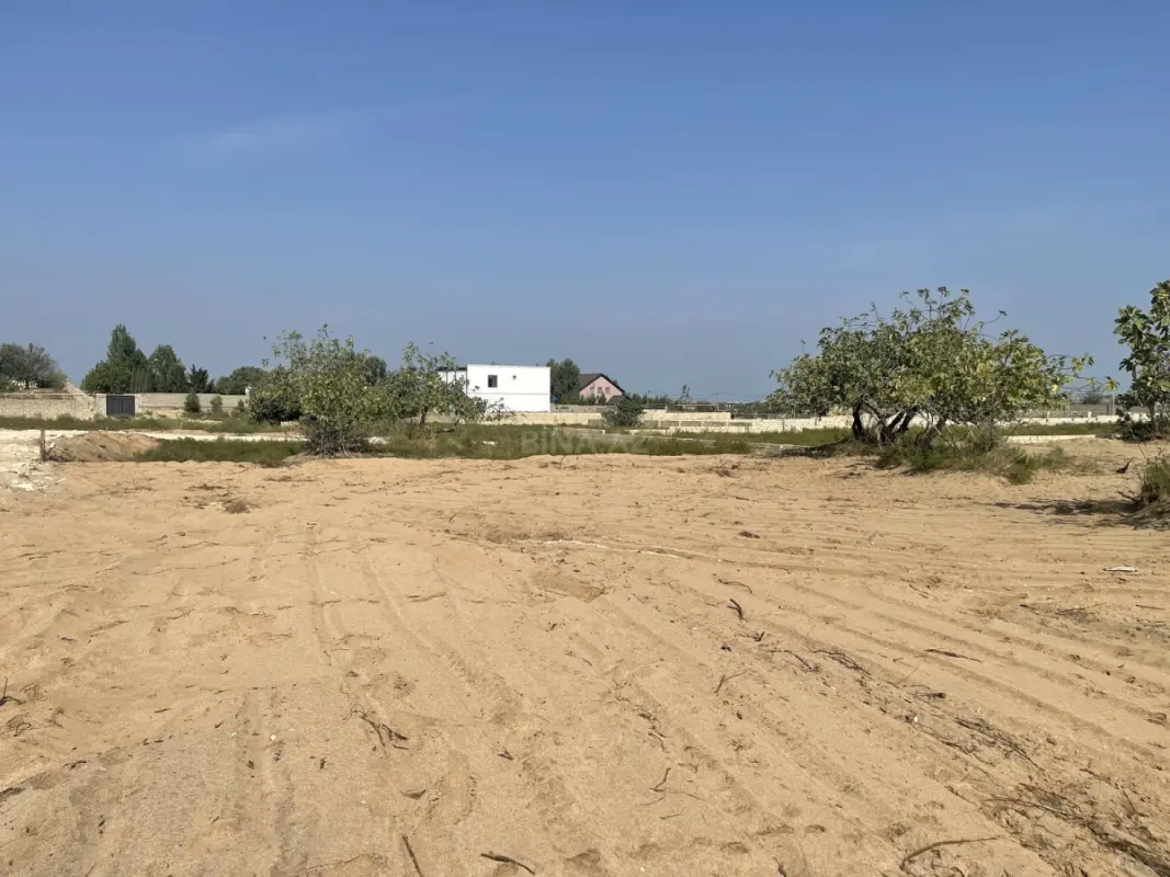 Satılır torpaq sahəsi 12 m²
