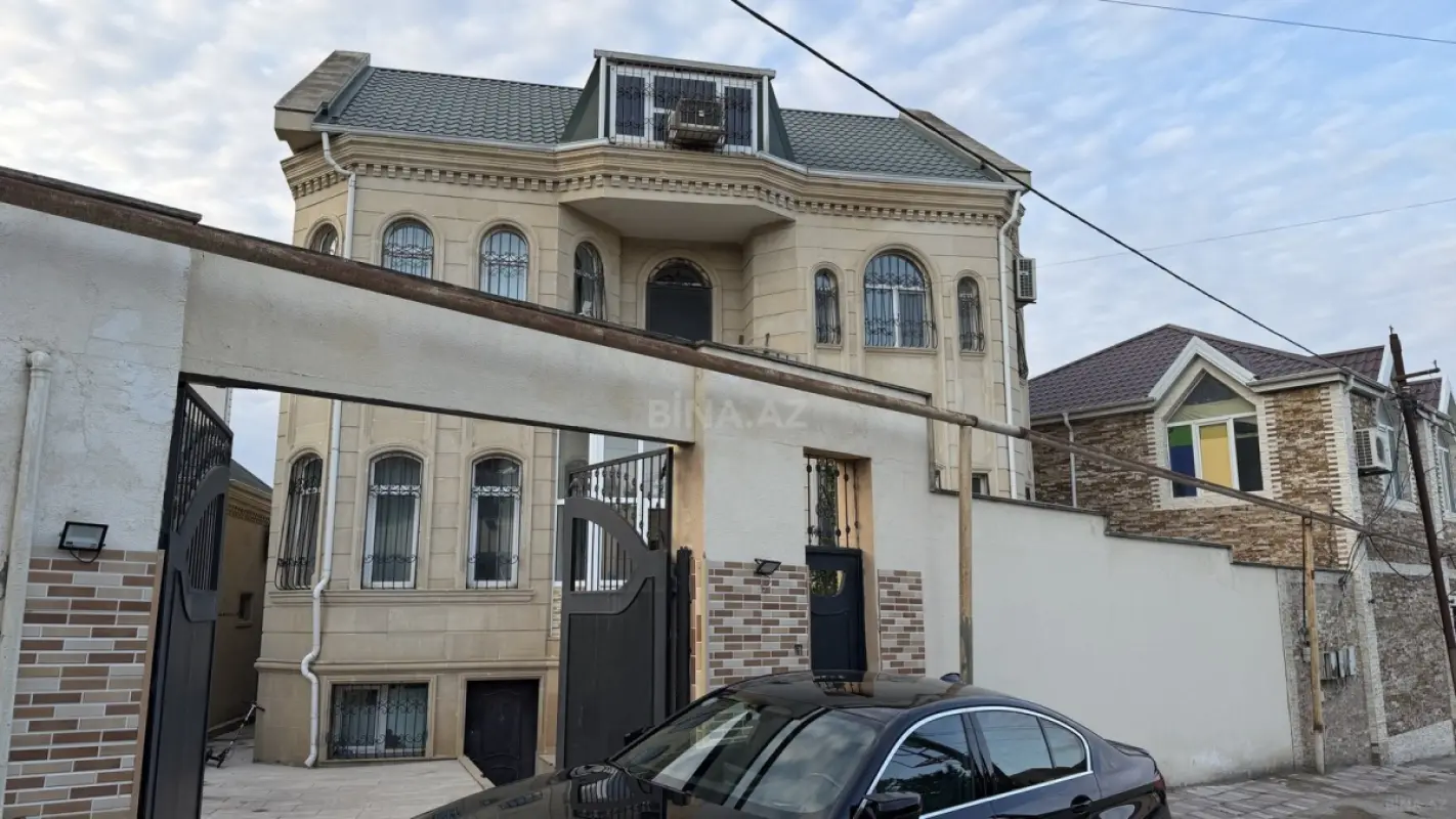 Satılır 7 otaqlı həyət evi 280 m²