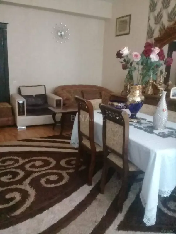 Kirayə verilir 3 otaqlı mənzil 125 m²