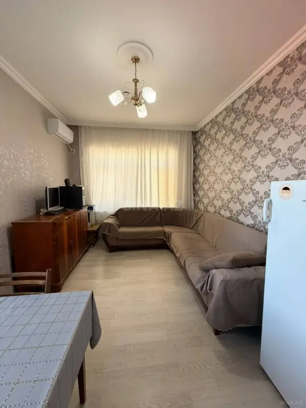 Satılır 2 otaqlı mənzil 65 m²