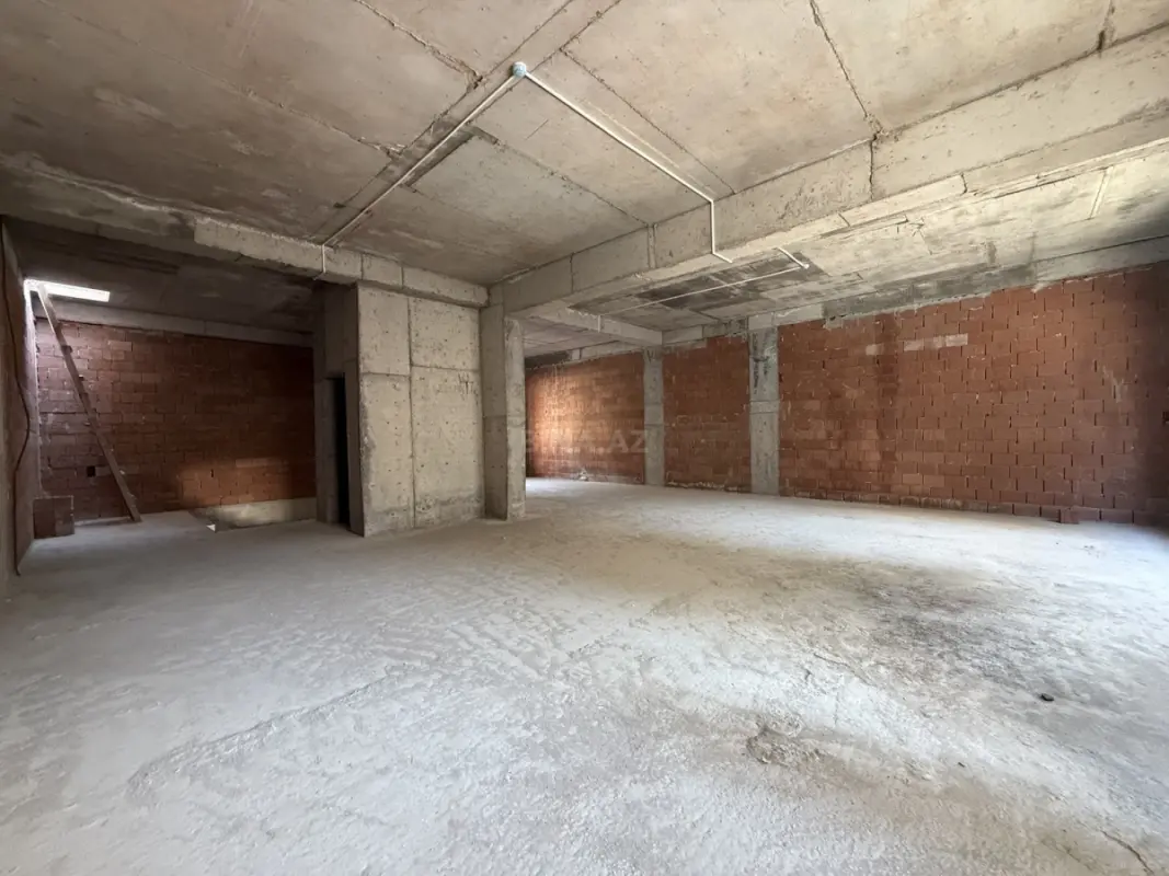 Kirayə verilir obyekt 300 m²