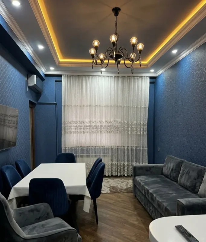Kirayə verilir 2 otaqlı mənzil 65 m²