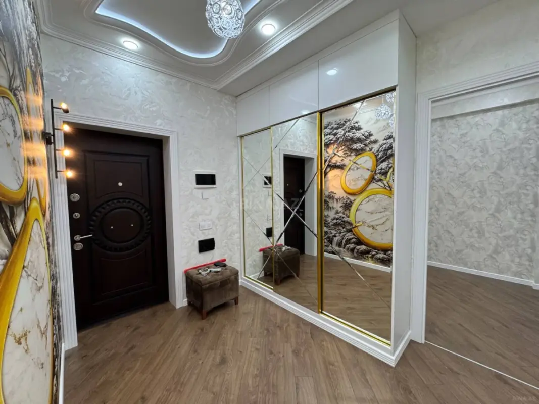 Satılır 3 otaqlı mənzil 94 m²