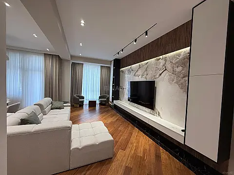 Kirayə verilir 3 otaqlı mənzil 155 m² — Bakı 3 otaq 155.00 m²