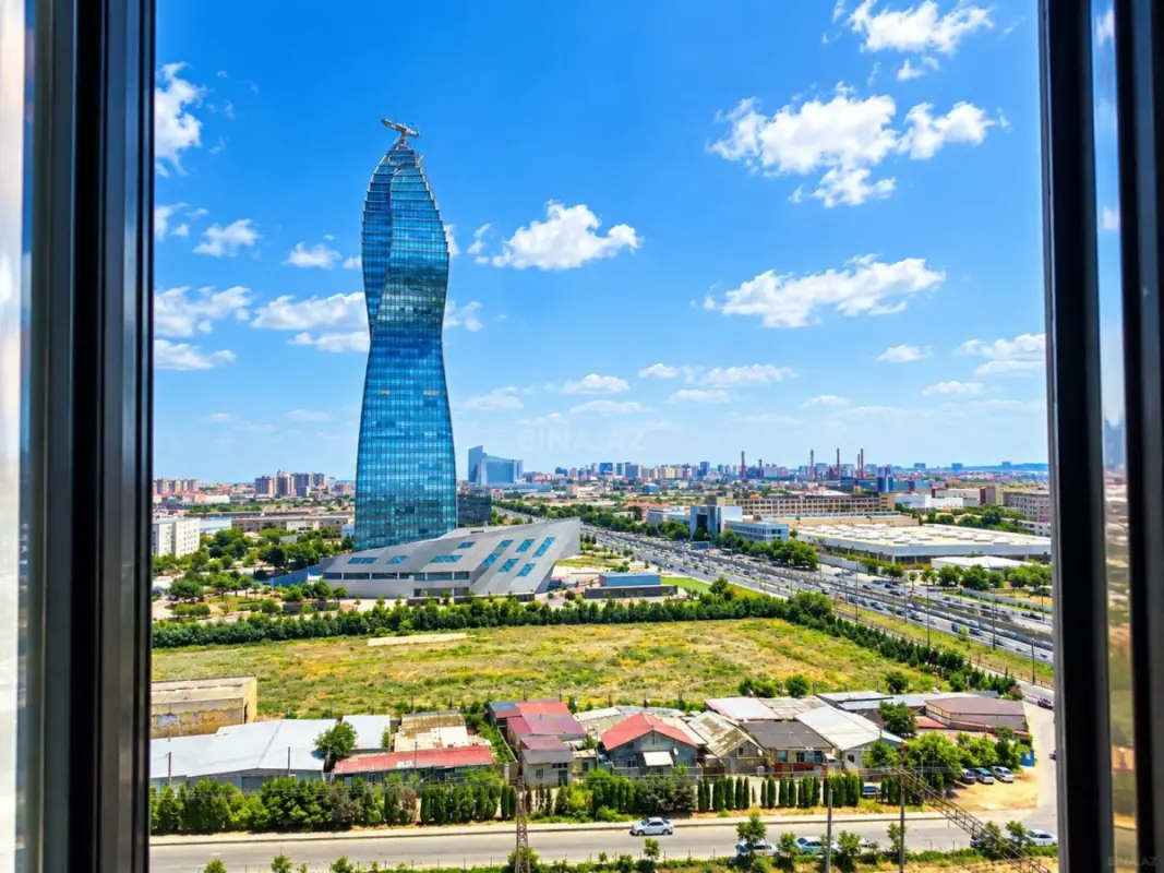 Satılır 5 otaqlı mənzil 172 m²