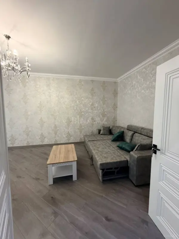 Satılır 3 otaqlı mənzil 118 m²