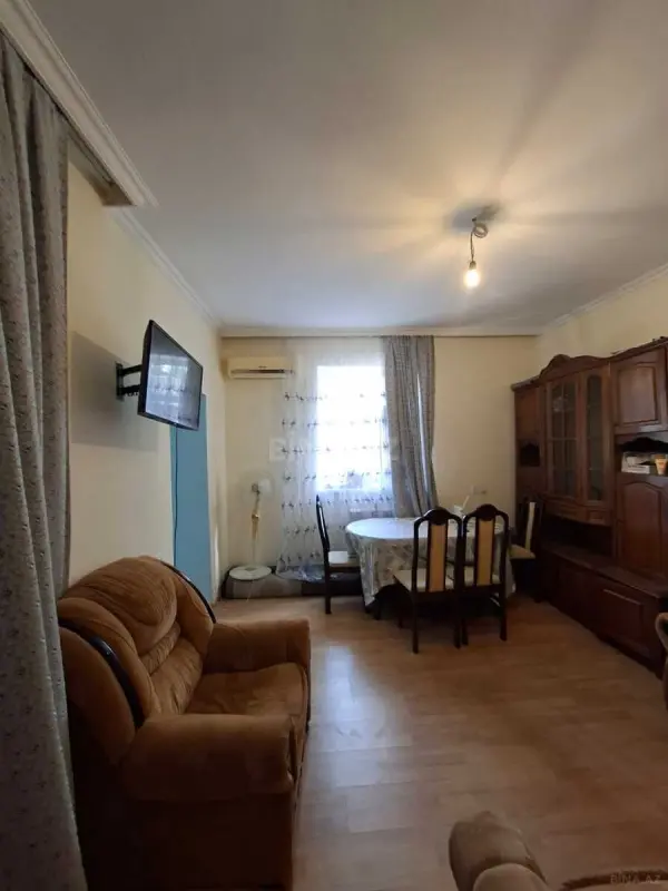 Kirayə verilir 2 otaqlı həyət evi 50 m²