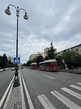 Satılır 2 otaqlı mənzil 55 m² — Bakı, Memar Əcəmi yanı 2 otaq 55.00 m²
