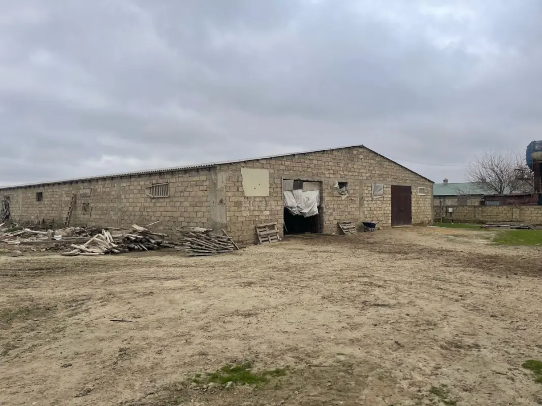 Satılır obyekt 10000 m²