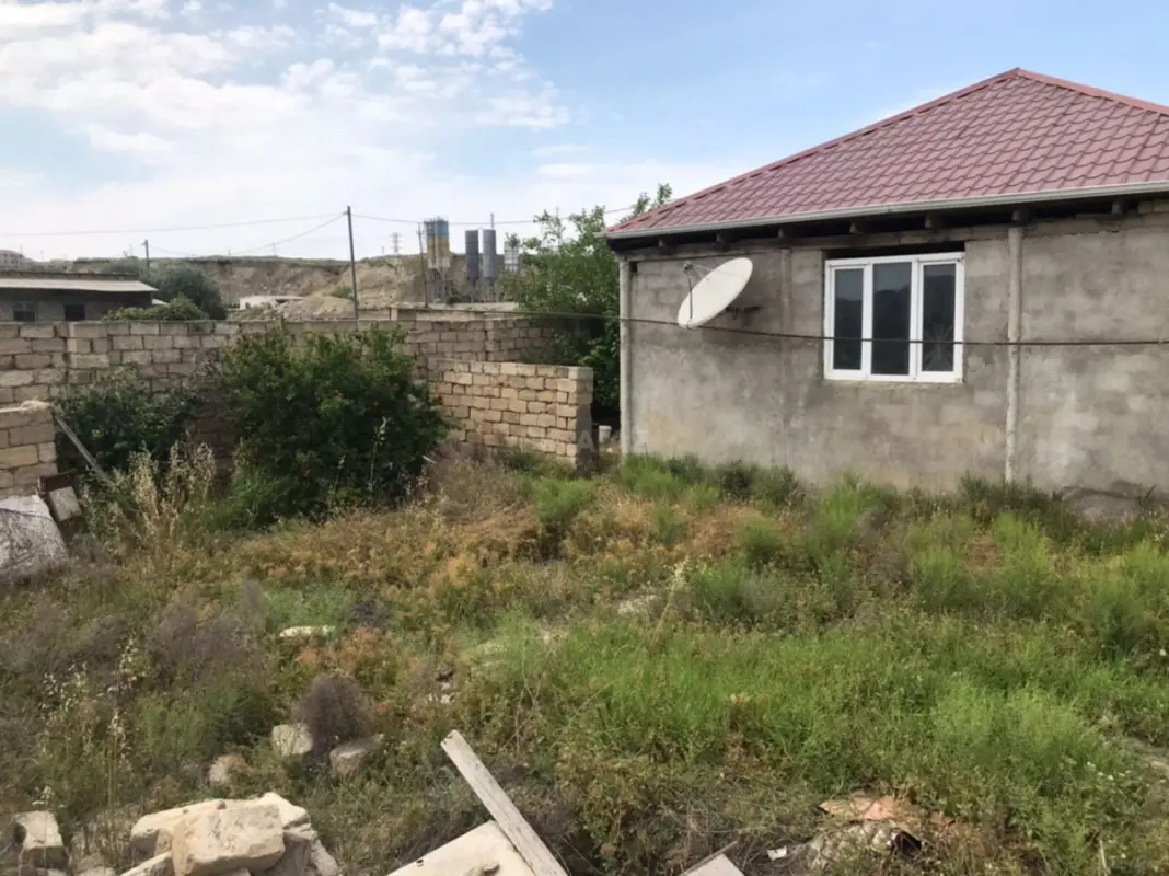 Satılır 5 otaqlı həyət evi 120 m²