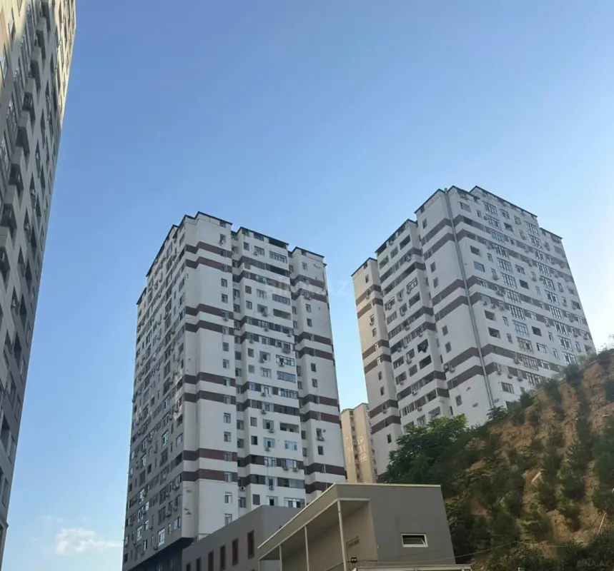Satılır 3 otaqlı mənzil 103 m²