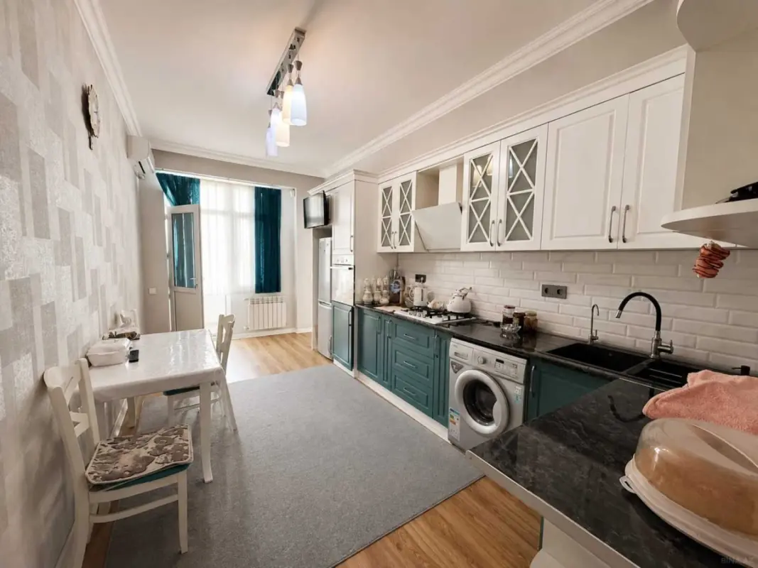 Satılır 4 otaqlı mənzil 105 m²