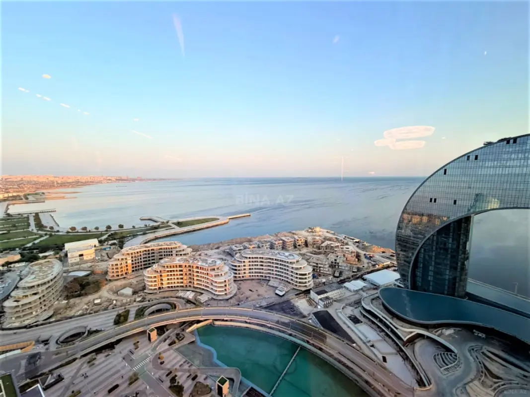 Kirayə verilir 4 otaqlı mənzil 350 m²