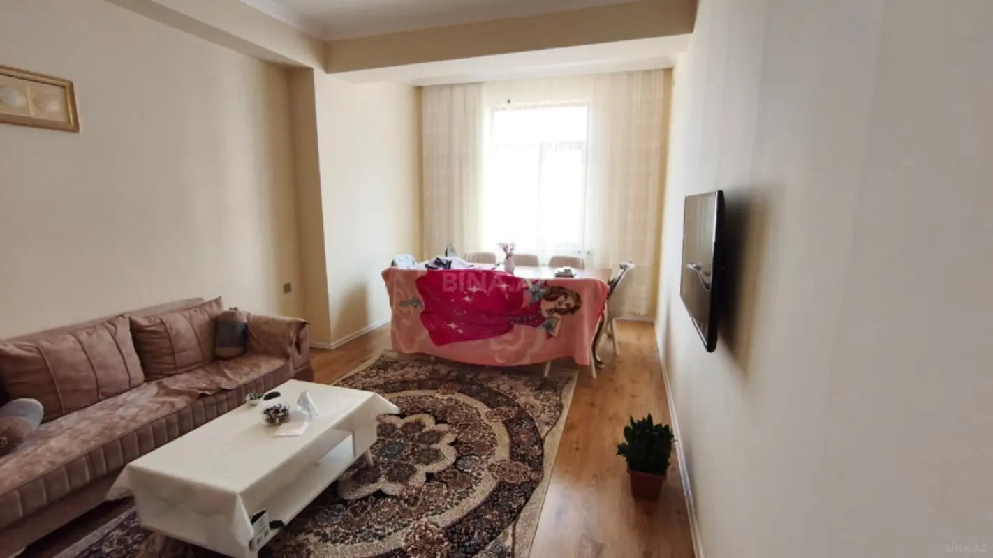 Satılır 4 otaqlı mənzil 128 m²
