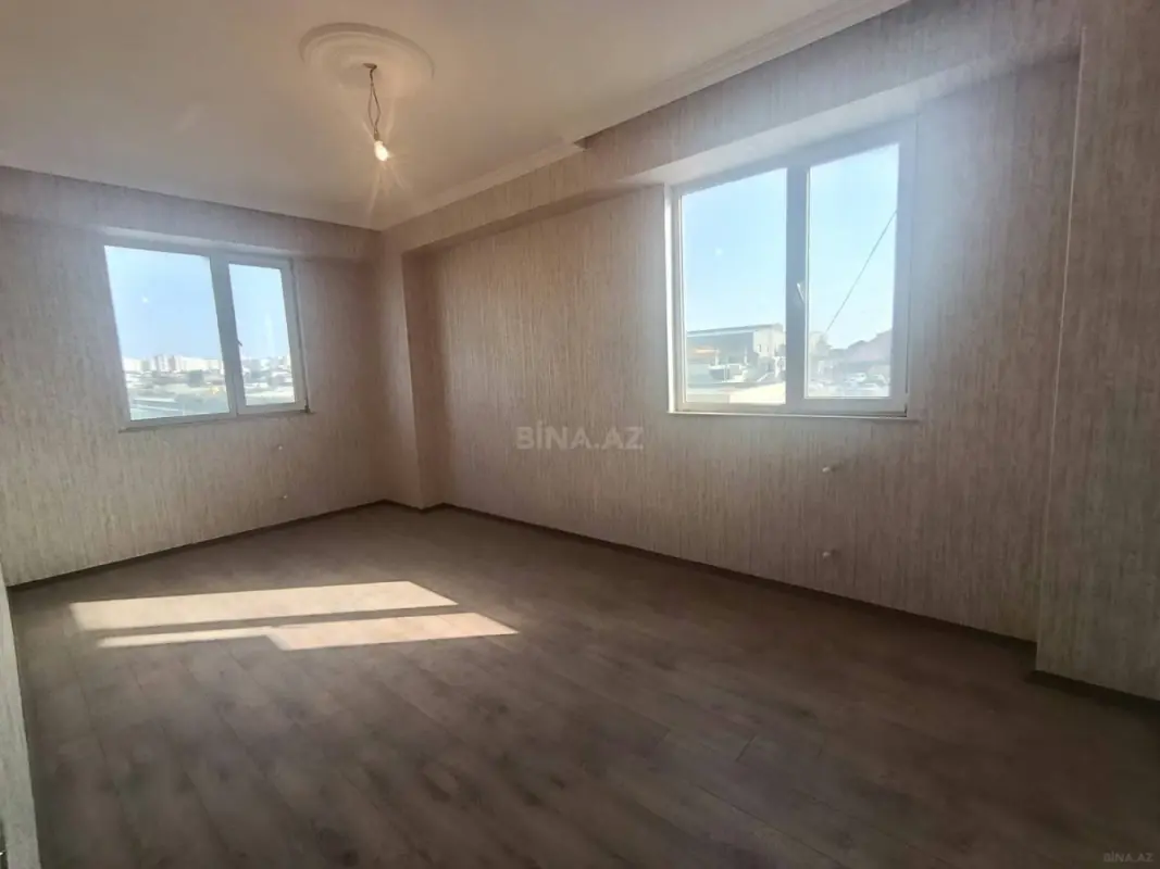 Satılır 3 otaqlı mənzil 83 m²