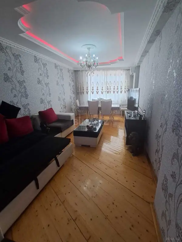 Satılır 3 otaqlı mənzil 76 m²