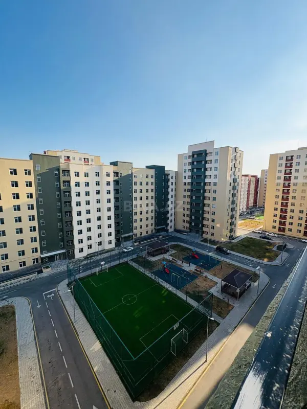 Kirayə verilir 4 otaqlı mənzil 120 m²