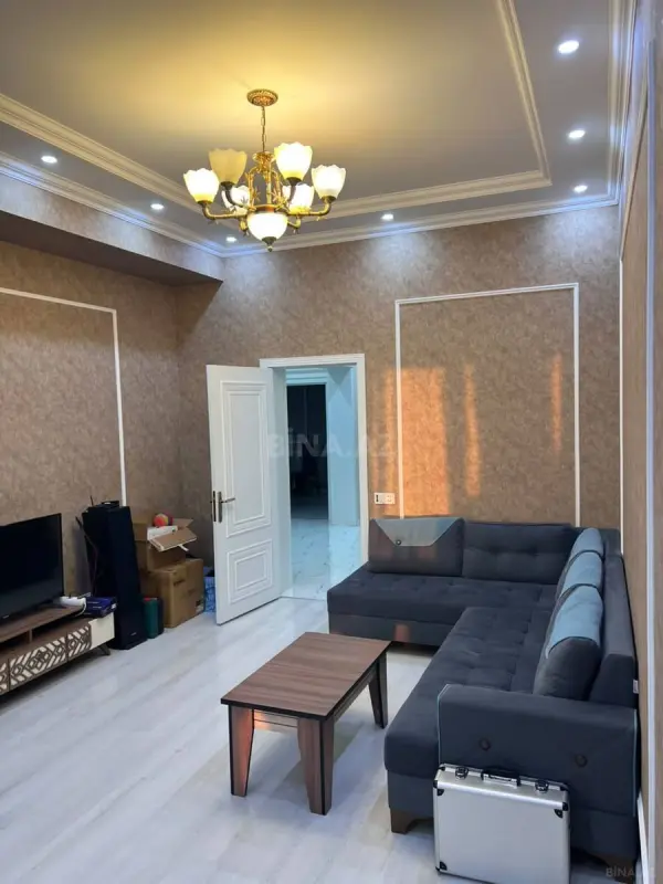 Kirayə verilir 4 otaqlı mənzil 180 m²