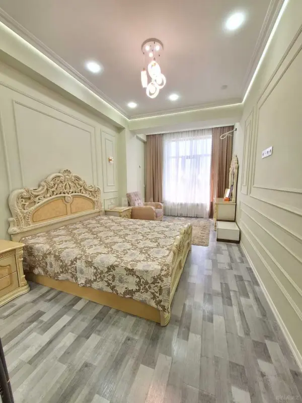 Satılır 3 otaqlı mənzil 95 m²