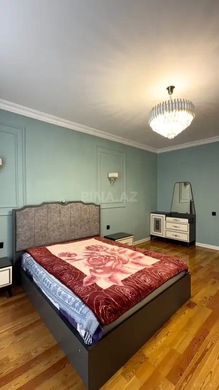 Satılır 3 otaqlı mənzil 110 m²