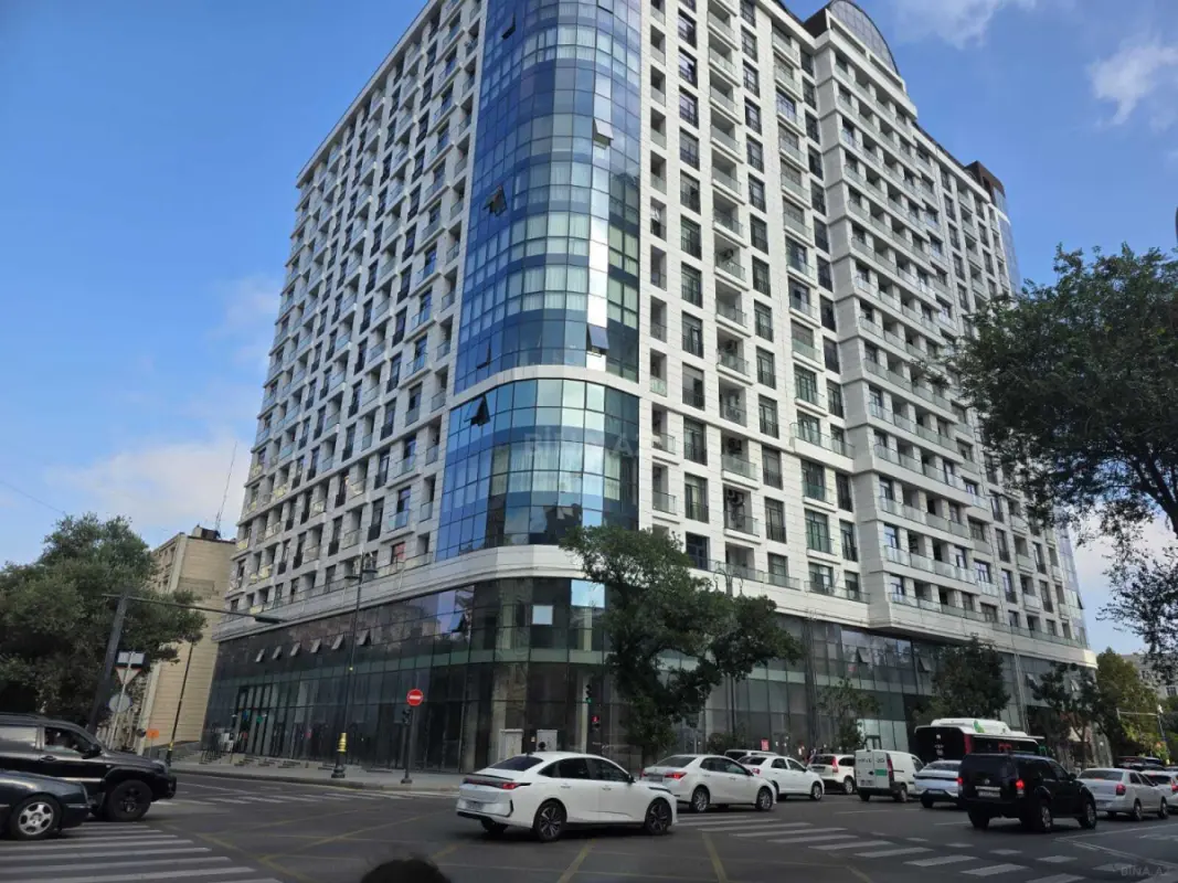 Satılır 2 otaqlı mənzil 95 m²