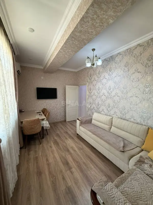 Satılır 2 otaqlı mənzil 58 m²