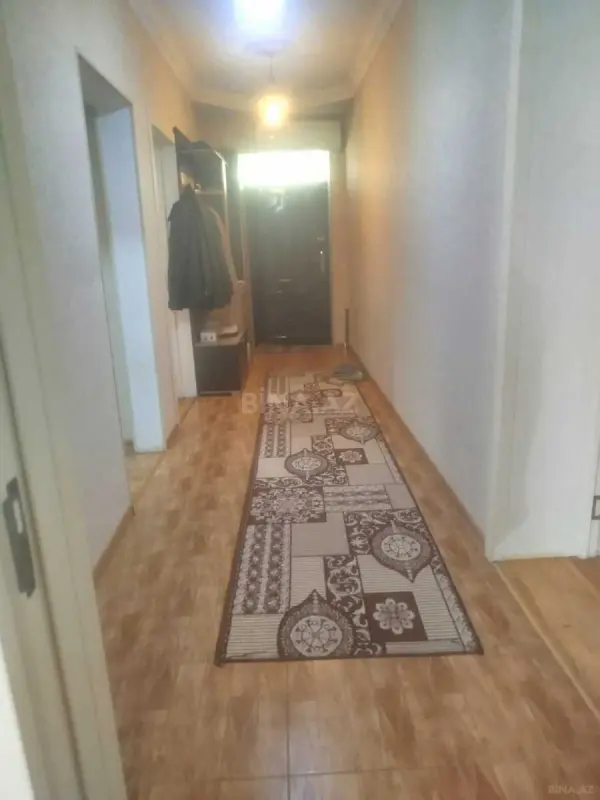 Satılır 5 otaqlı həyət evi 190 m²
