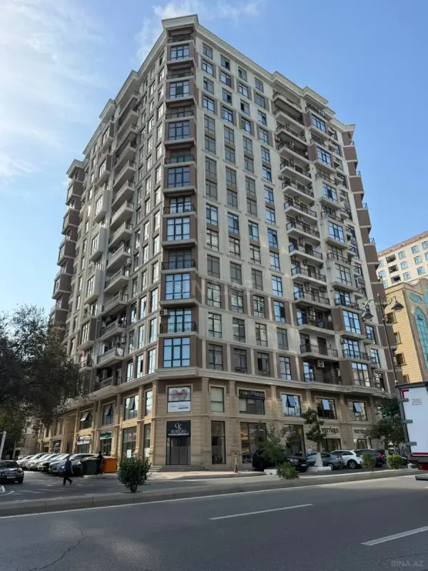 Satılır 2 otaqlı mənzil 105 m²