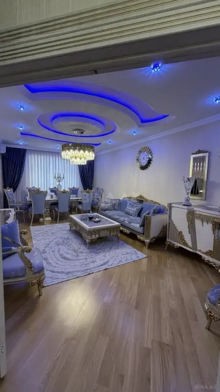 Satılır 3 otaqlı mənzil 125 m²