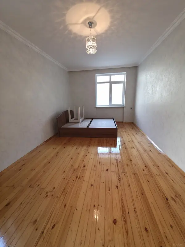 Satılır 1 otaqlı mənzil 35 m²