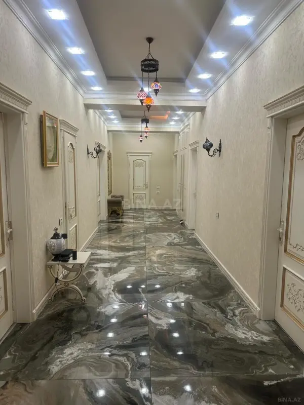 Satılır 5 otaqlı mənzil 188.1 m²