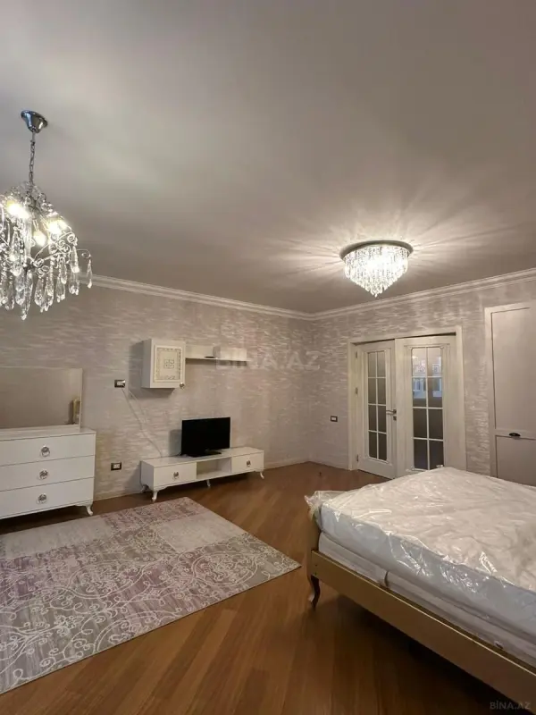 Satılır 3 otaqlı mənzil 125 m²