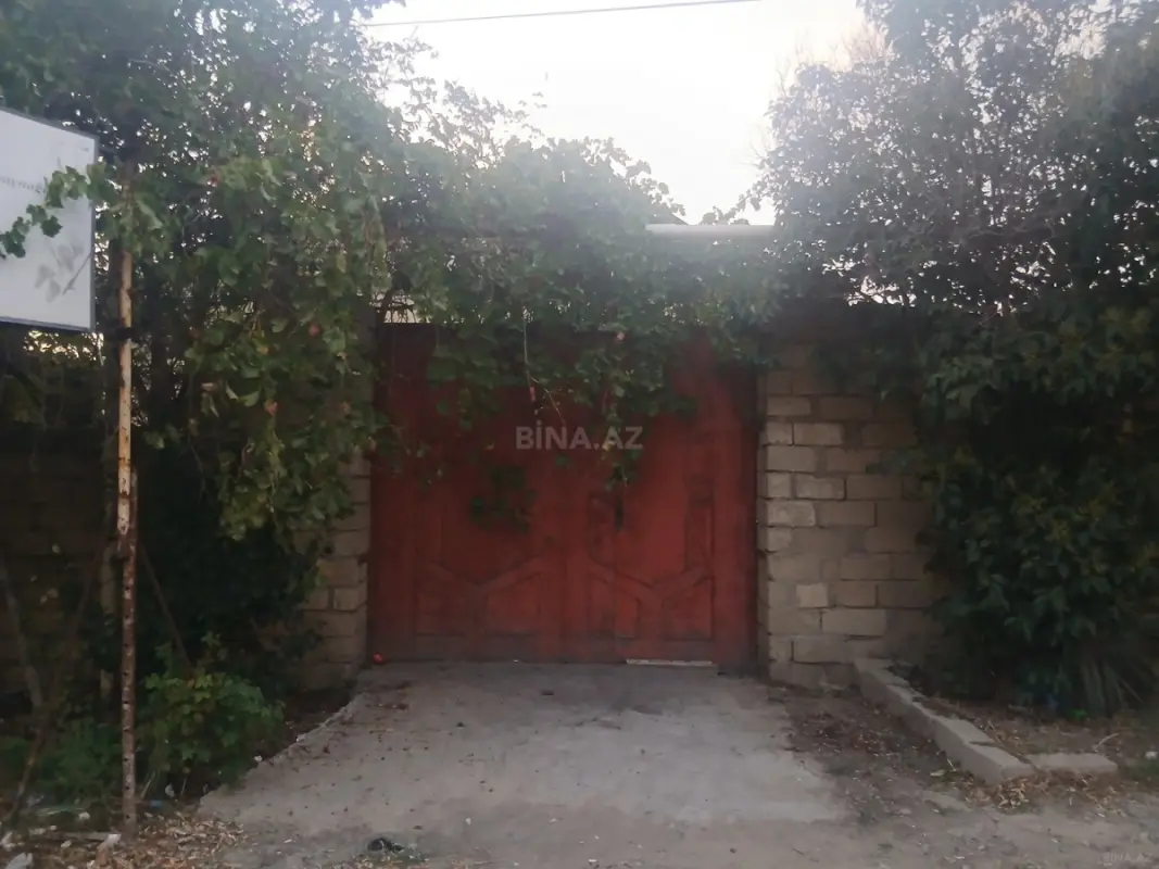 Satılır 9 otaqlı həyət evi 190 m²
