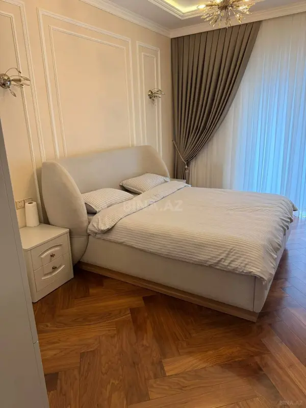 Kirayə verilir 2 otaqlı mənzil 75 m²