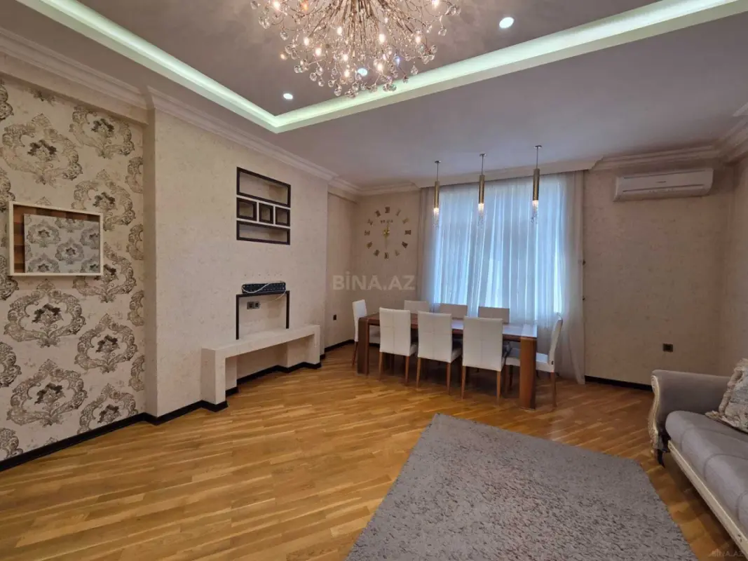 Kirayə verilir 3 otaqlı mənzil 136 m²