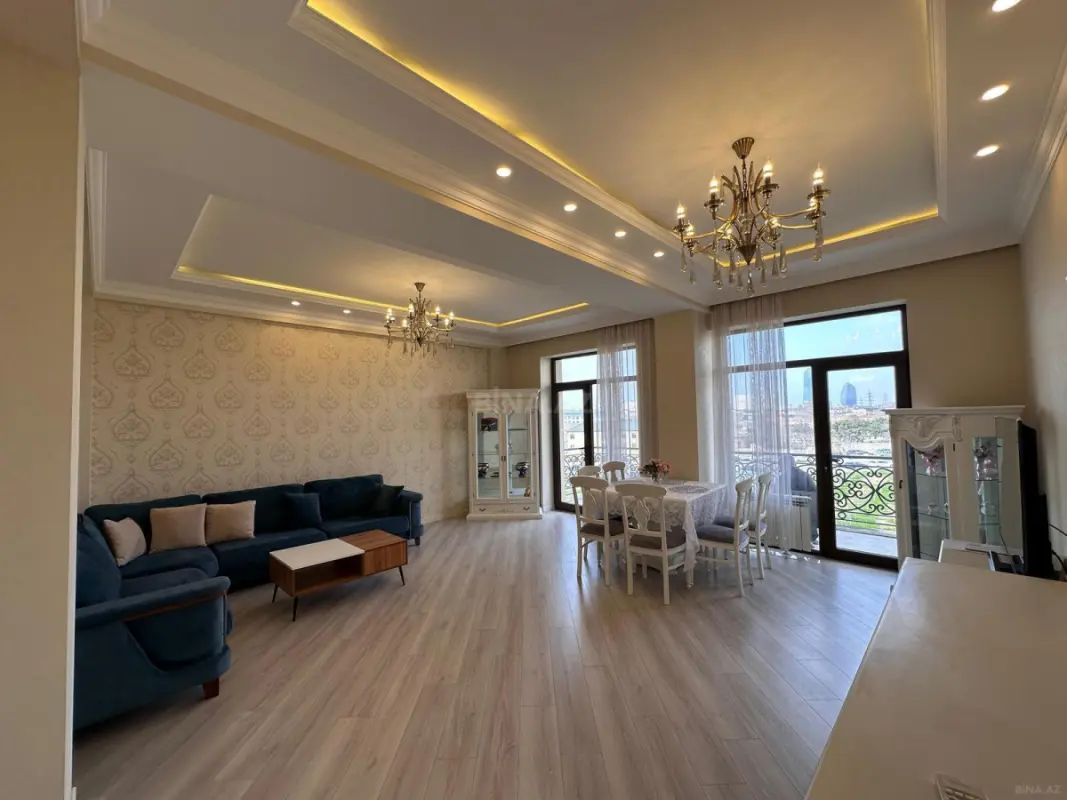 Kirayə verilir 3 otaqlı mənzil 140 m²