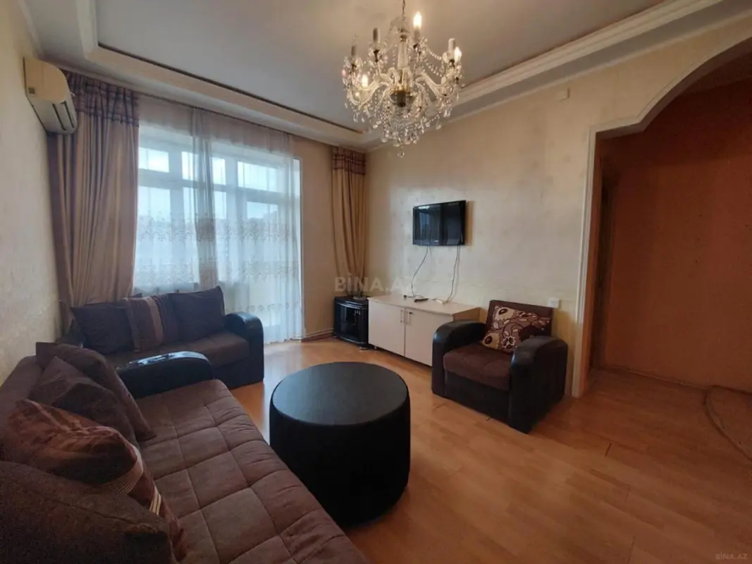 Kirayə verilir 2 otaqlı mənzil 78 m²