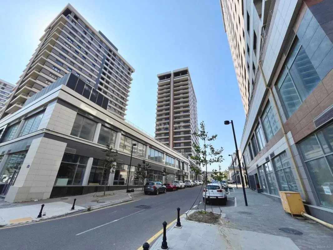 Satılır 3 otaqlı mənzil 162 m²