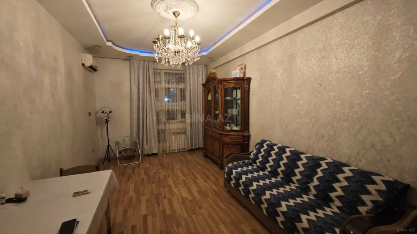 Satılır 2 otaqlı mənzil 85 m²
